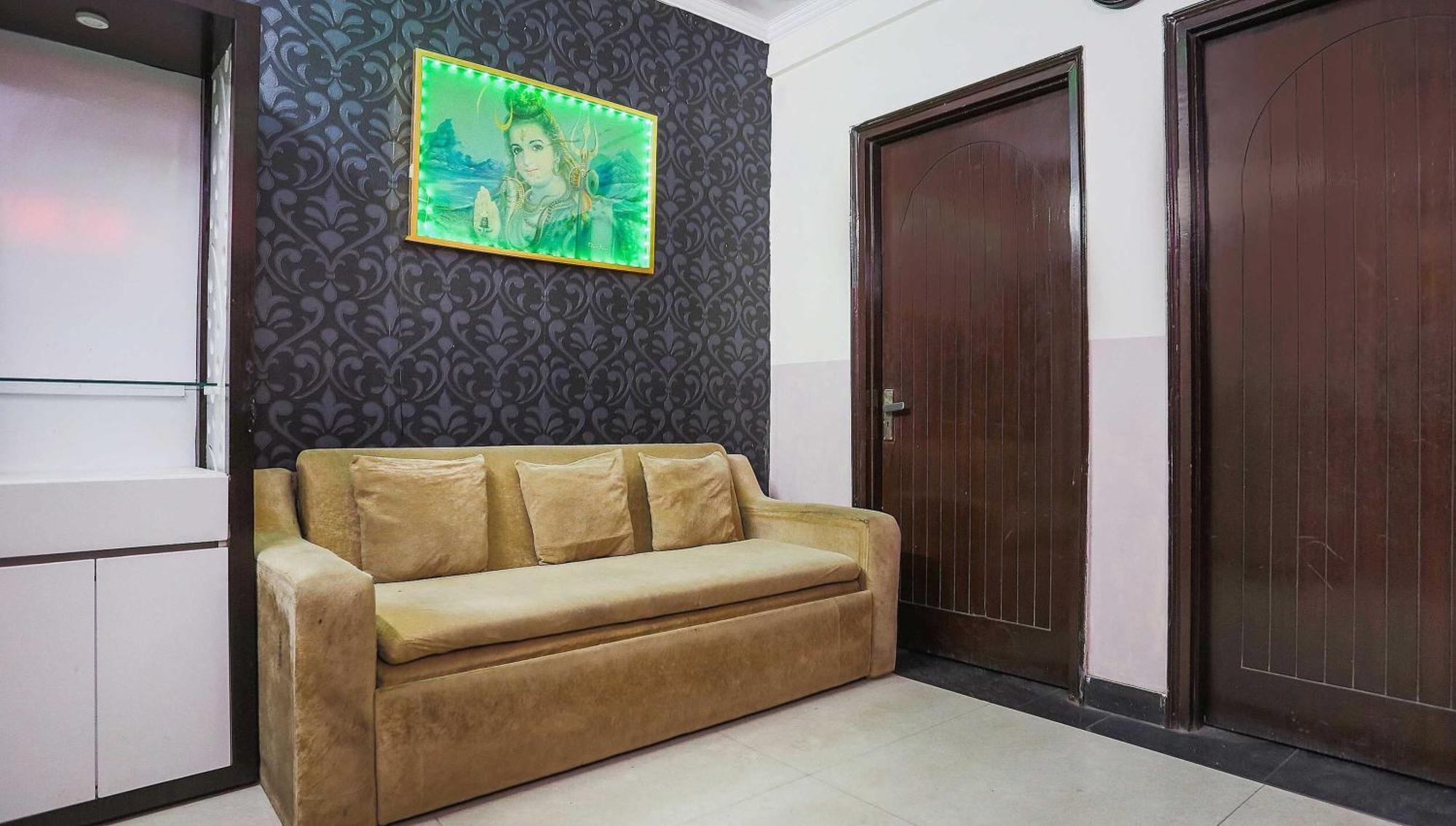 Hotel O Royal Galaxy Ню Делхи Екстериор снимка