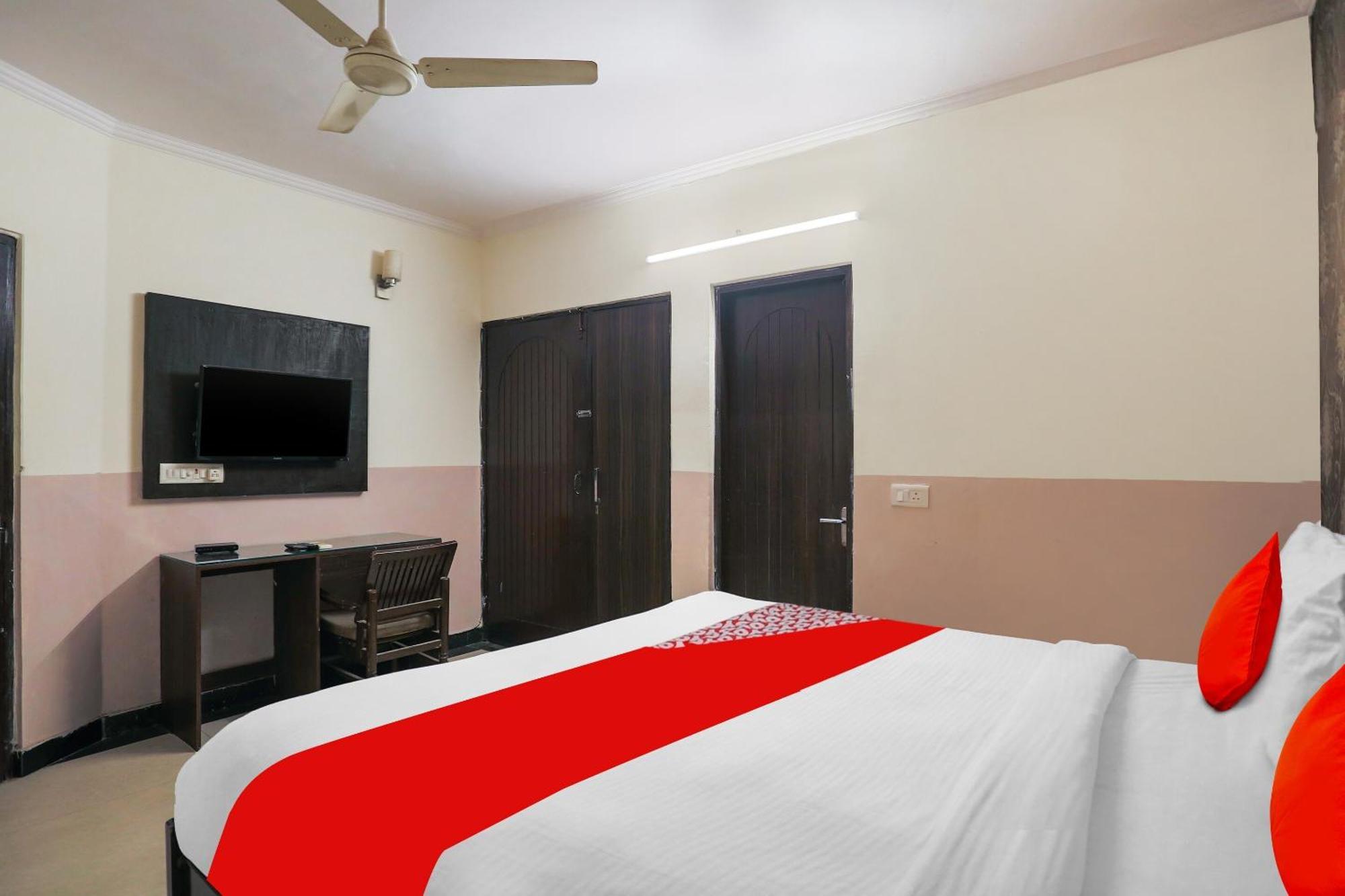Hotel O Royal Galaxy Ню Делхи Екстериор снимка