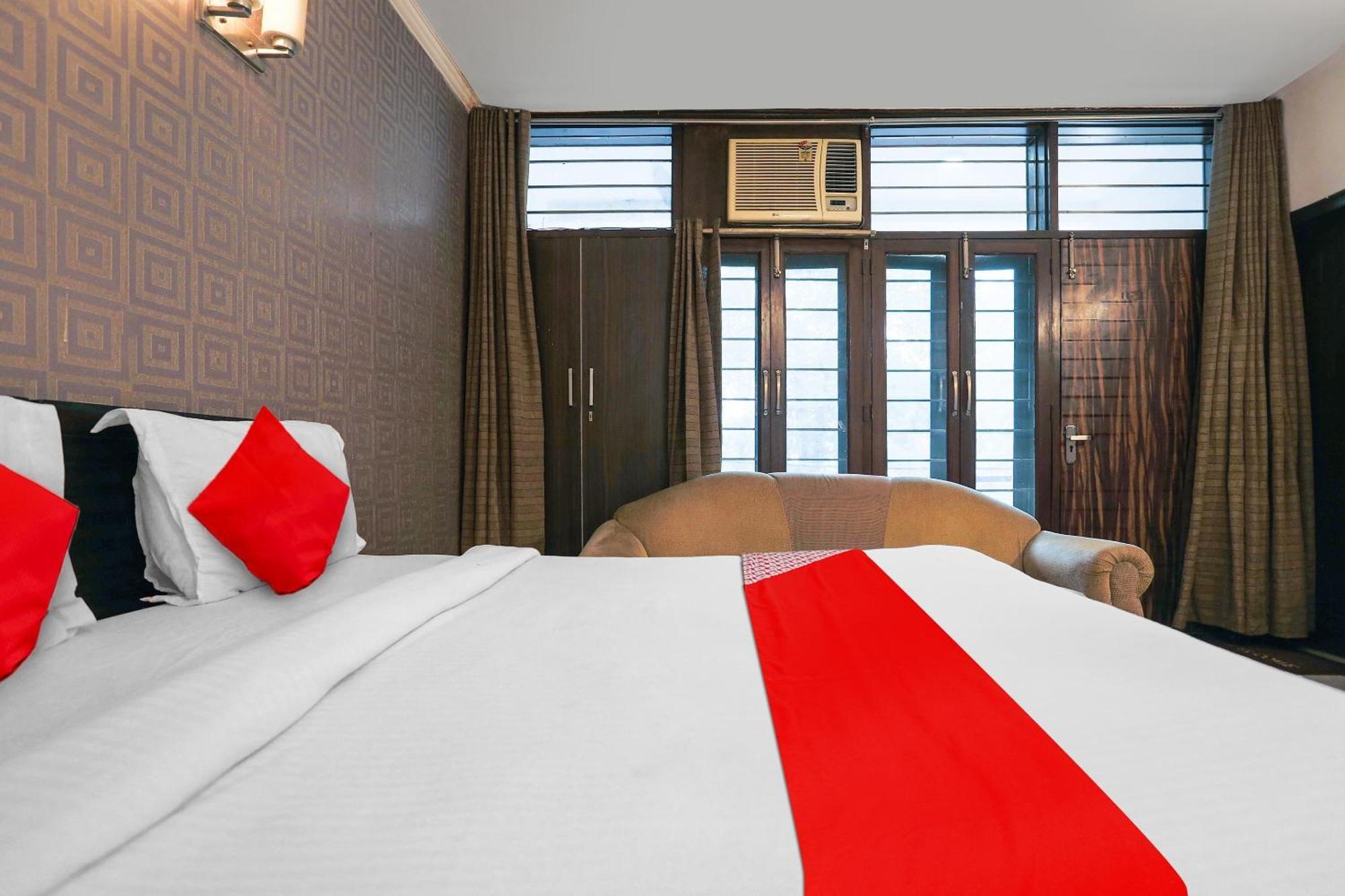 Hotel O Royal Galaxy Ню Делхи Екстериор снимка